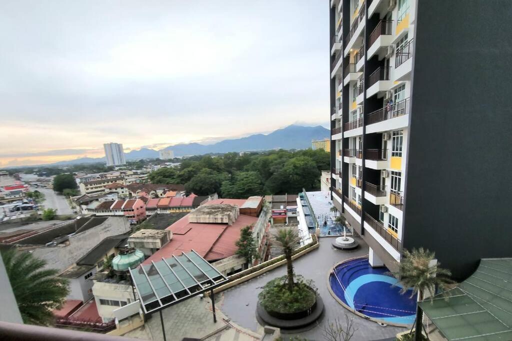 Ipoh City Centre Majestic Homestay Pool View 3 Mins Walking To Famous Food Places & 15Mins To Old Town Ipoh By Happy Homestay Екстер'єр фото