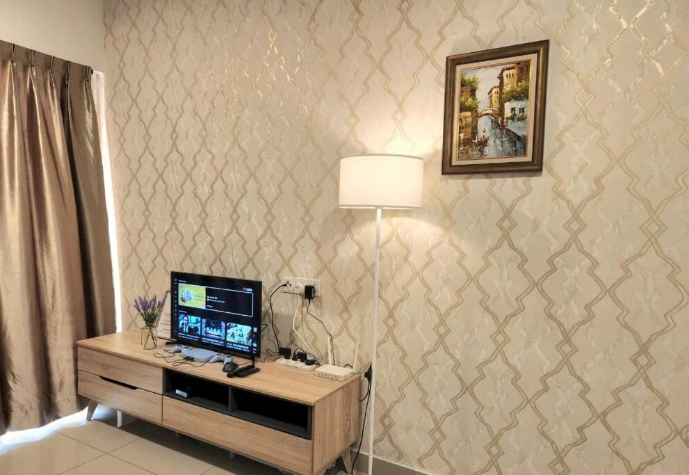 Ipoh City Centre Majestic Homestay Pool View 3 Mins Walking To Famous Food Places & 15Mins To Old Town Ipoh By Happy Homestay Екстер'єр фото